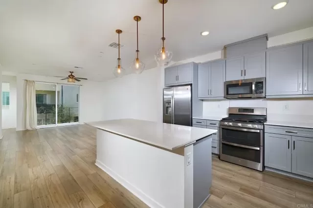 MLS: PTP2605095 Condo For Sale