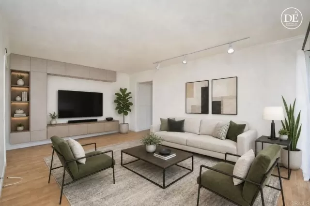 MLS: PTP2605129 Condo For Sale