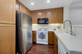 Photo #5: PTP2605136 Listing
