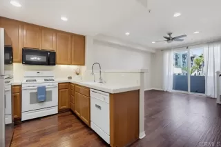 Photo #6: PTP2605136 Listing
