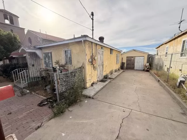 MLS: PTP2605171 Condo For Sale