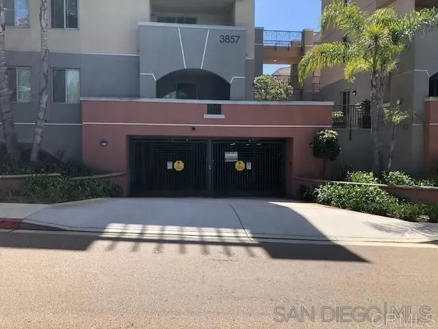MLS: PTP2605188 Condo For Sale