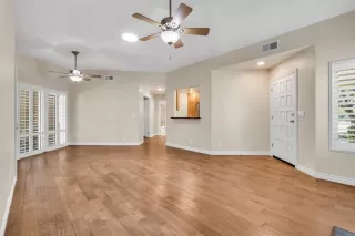 Photo #6: PTP2605205 Listing