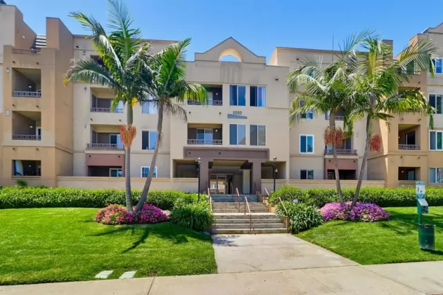 MLS: PTP2605229 Condo For Sale