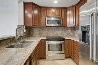 Photo #4: PTP2605229 Listing
