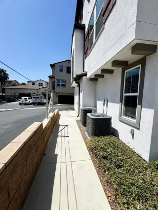 Photo #2: PTP2605330 Listing