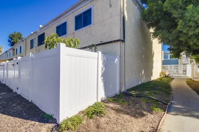 MLS: PTP2605341 Condo For Sale