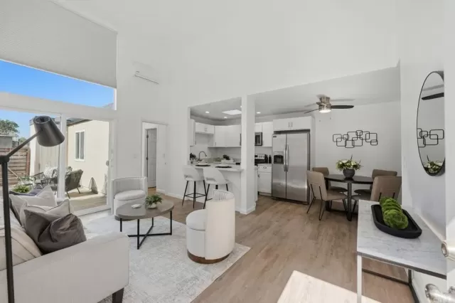 MLS: PTP2605380 Condo For Sale