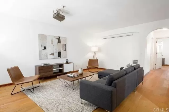 MLS: PTP2605399 Condo For Sale