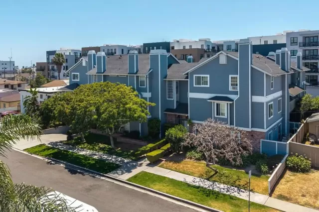 MLS: PTP2605434 Condo For Sale