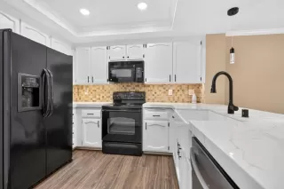 Photo #3: PTP2605555 Listing 