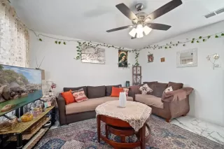 Photo #1: PTP2605602 Listing