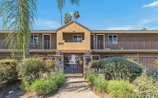 More Details about MLS # PTP2605610 : 800 N MOLLISON UNIT 43