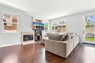 Photo #2: PTP2605674 Listing