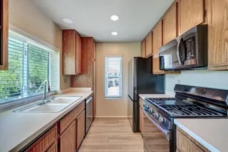 Photo #5: PTP2605682 Listing