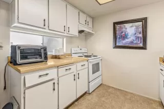 Photo #4: PTP2605729 Listing