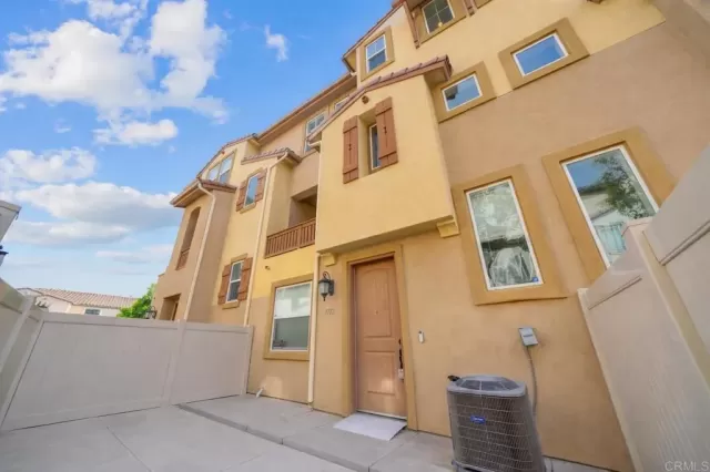 MLS: PTP2605777 Condo For Sale