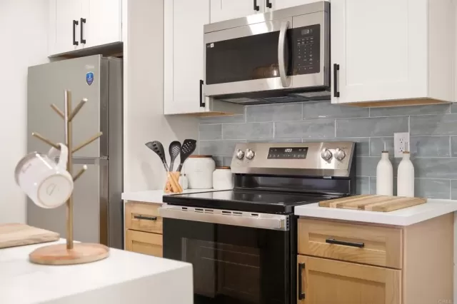 MLS: PTP2605845 Condo For Sale