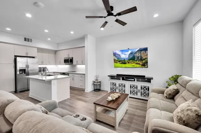 MLS: PTP2605874 Condo For Sale