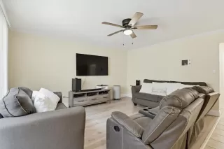 Photo #1: PTP2605888 Listing