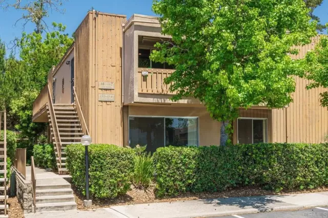 MLS: PTP2605892 Condo For Sale