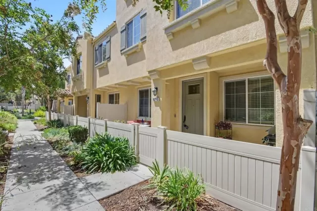 MLS: PTP2605914 Condo For Sale