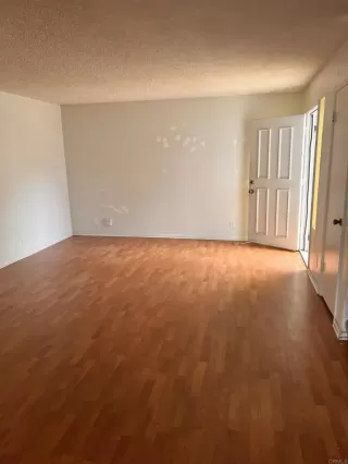 Photo #5: PTP2605915 Listing