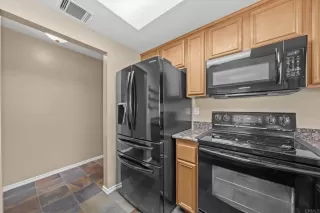 Photo #5: PTP2605955 Listing