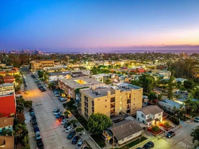 MLS: PTP2605960 Condo For Sale