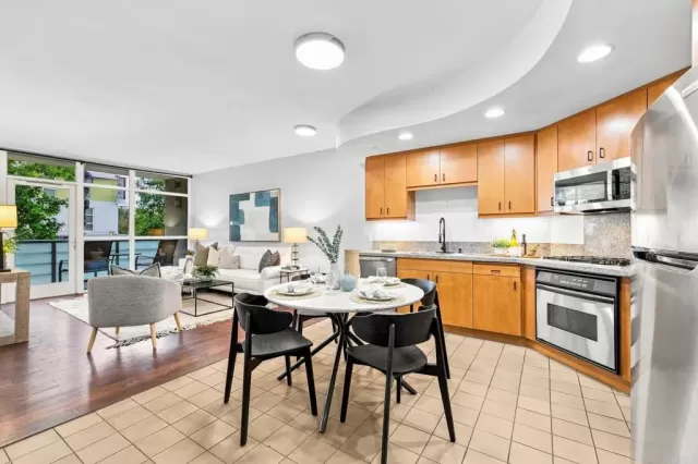 MLS: PTP2605979 Condo For Sale