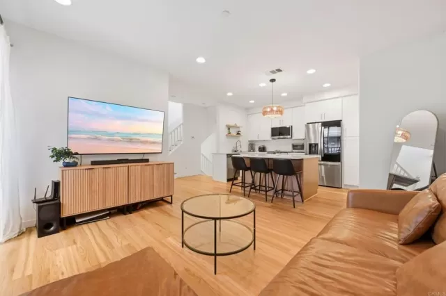 MLS: PTP2606030 Condo For Sale