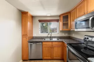 Photo #2: PTP2606052 Listing