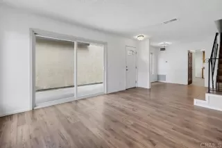 Photo #2: PTP2606098 Listing