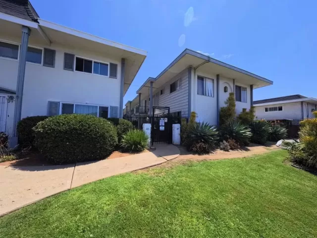 MLS: PTP2606119 Condo For Sale