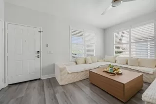 Photo #5: PTP2606121 Listing