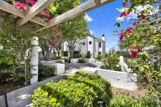 Photo #2: PTP2606170 Listing