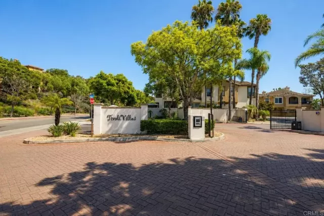 MLS: PTP2606172 Condo For Sale