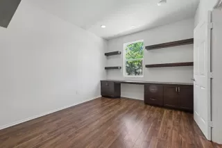 Photo #1: PTP2606180 Listing
