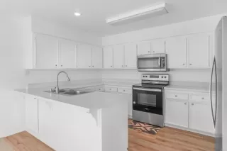 Photo #5: PTP2606181 Listing