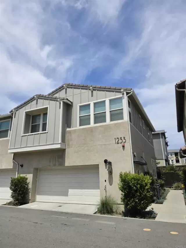 MLS: PTP2606213 Condo For Sale