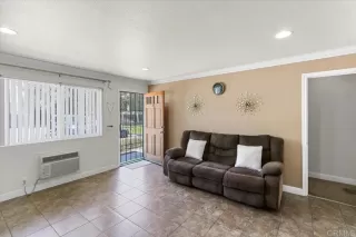 Photo #2: PTP2606246 Listing