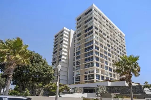 MLS: PTP2606255 Condo For Sale