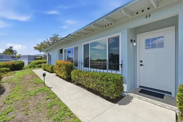 MLS: PTP2606288 Condo For Sale