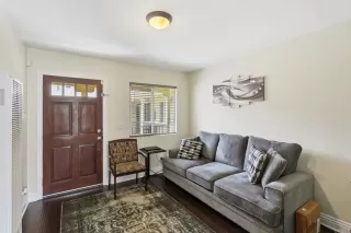 Photo #1: PTP2606294 Listing