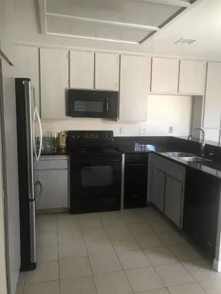 Photo #2: PTP2606297 Listing