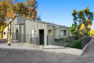 Photo #4: PTP2606304 Listing