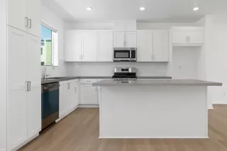 Photo #4: PTP2606328 Listing