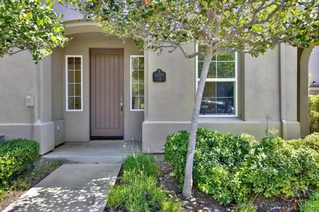 MLS: PTP2606337 Condo For Sale