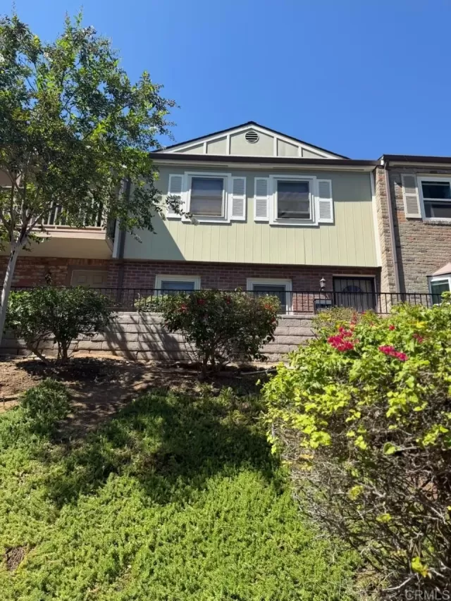 MLS: PTP2606349 Condo For Sale