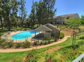 Photo #4: PTP2606349 Listing